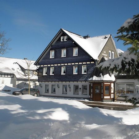 Landhotel Gasthof Zur Post Langewiese Kültér fotó