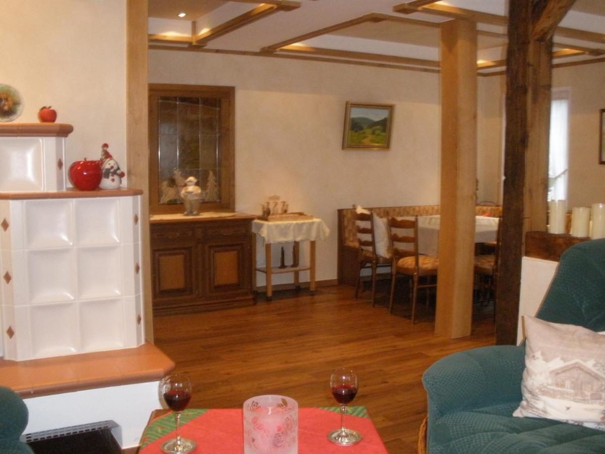Landhotel Gasthof Zur Post Langewiese Kültér fotó